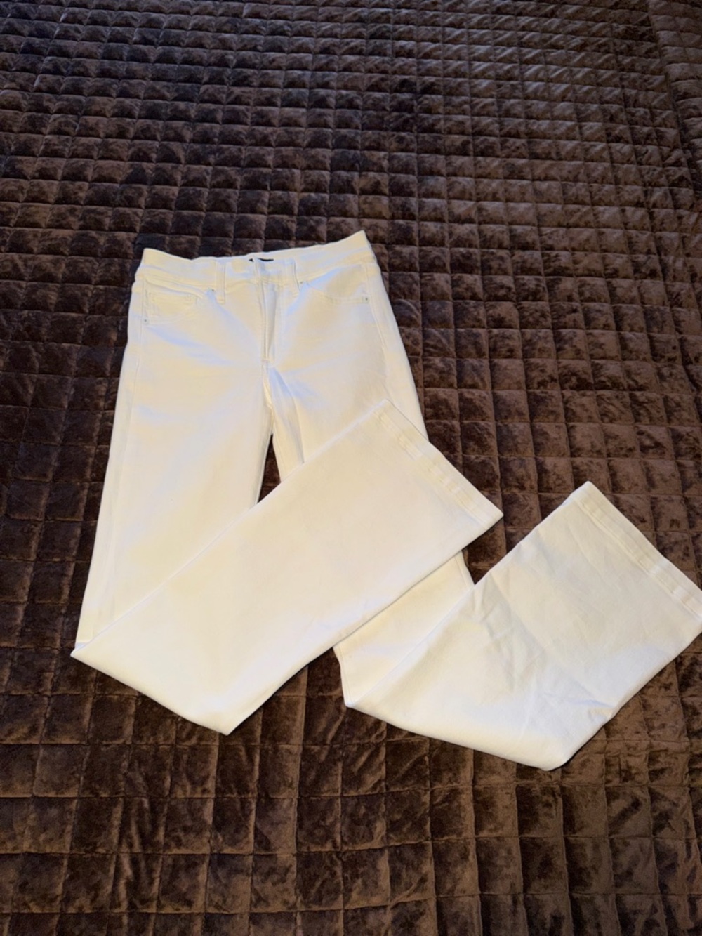 Women’s brand new white express boot cut mid rise jeans bottoms pants size 00R